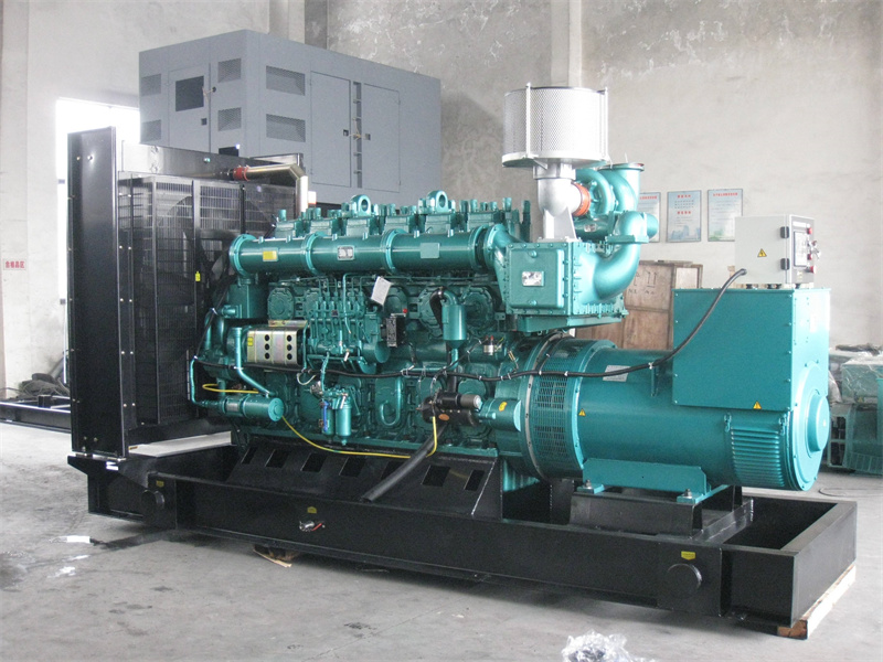 涪城200KW 柴油发电机的油耗是多少?